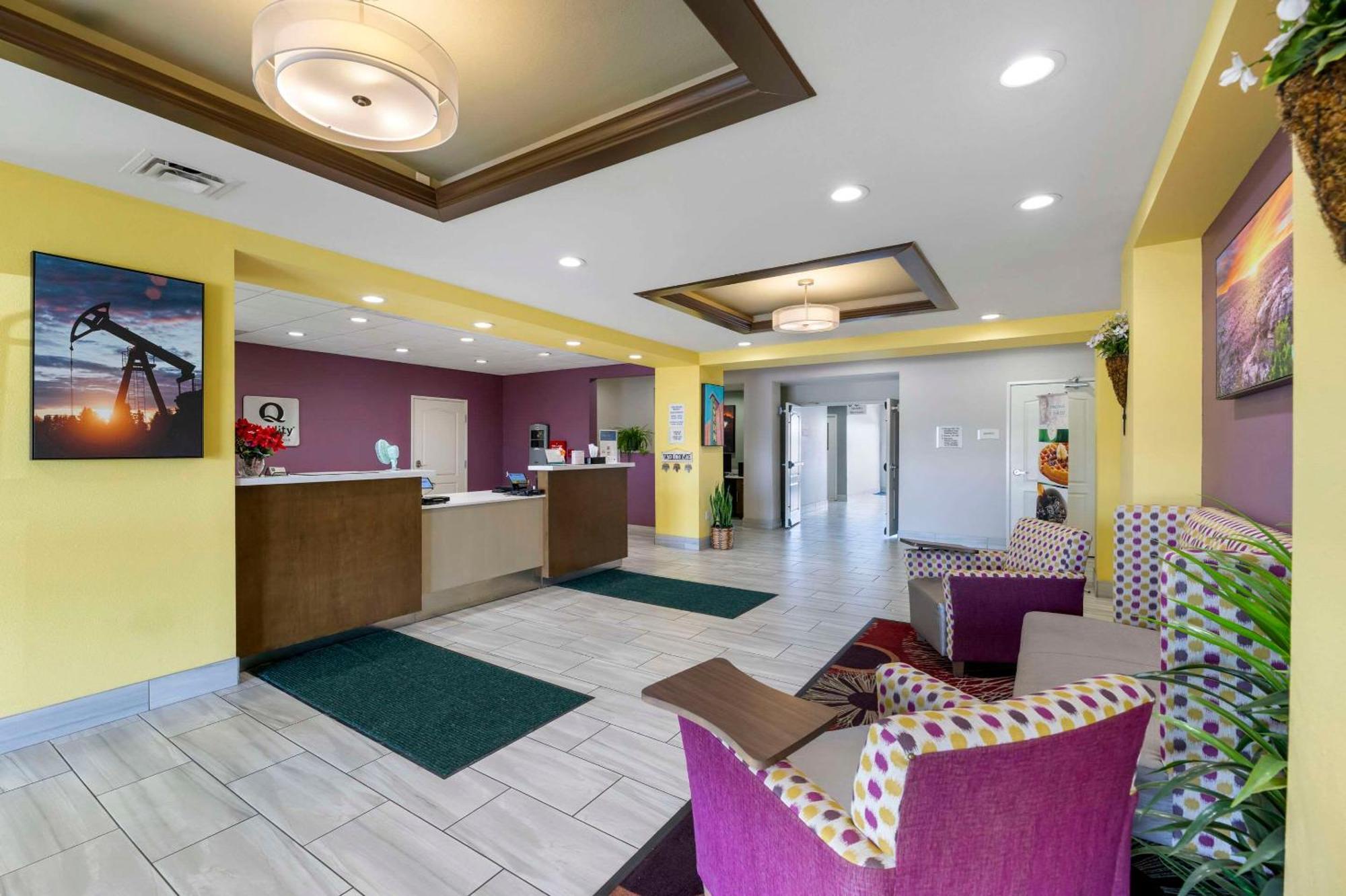 Quality Inn & Suites Carlsbad Caverns Area Exterior foto